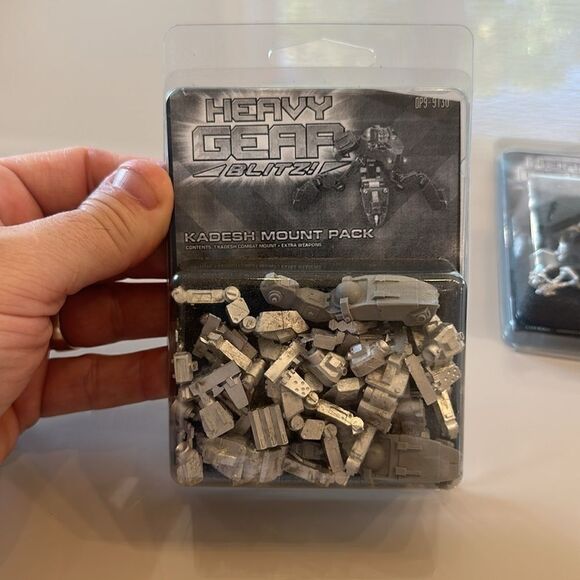 Heavy Gear Blitz unpainted metal kit lot of 4 - Picture 3 of 5